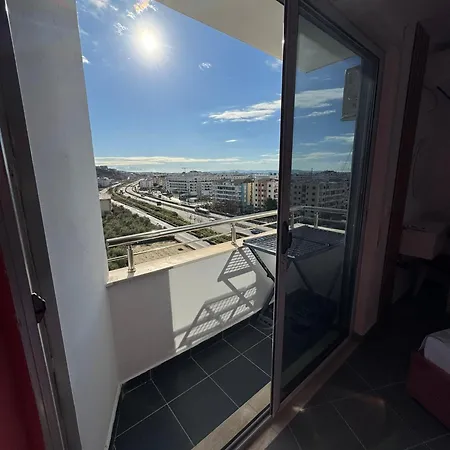 Apartman Golem * Golem (Tirana)