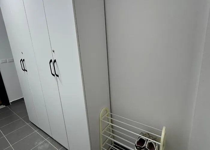 Apartman Golem * Golem (Tirana)