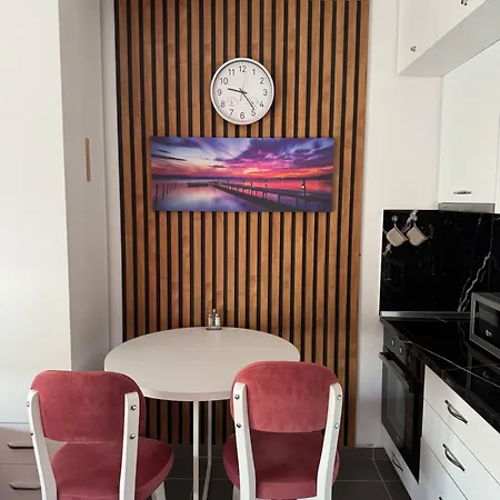 Apartman Golem 아파트 *